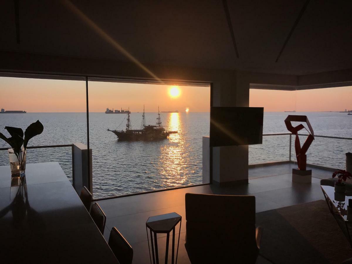 Infinity Sea View Apartment Thessaloníki Eksteriør billede